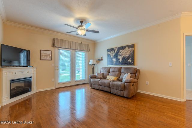 2609 Bradford Commons Dr 104, Louisville, KY 40299