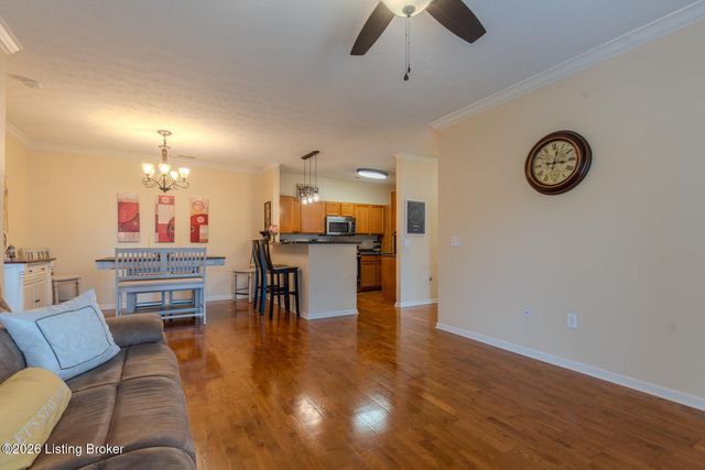 2609 Bradford Commons Dr 104, Louisville, KY 40299