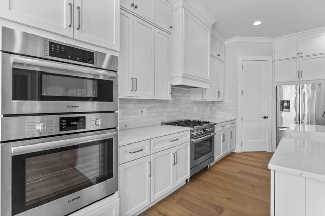 4041 Captains Circle, Lewis Center, OH 43035