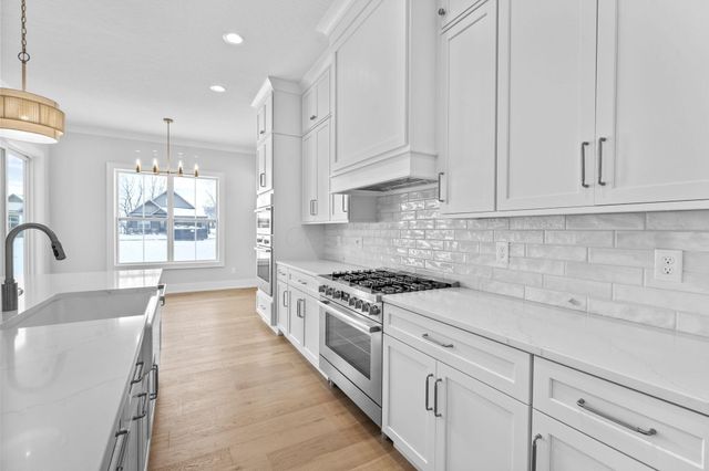 4041 Captains Circle, Lewis Center, OH 43035