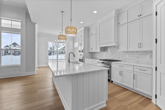 4041 Captains Circle, Lewis Center, OH 43035