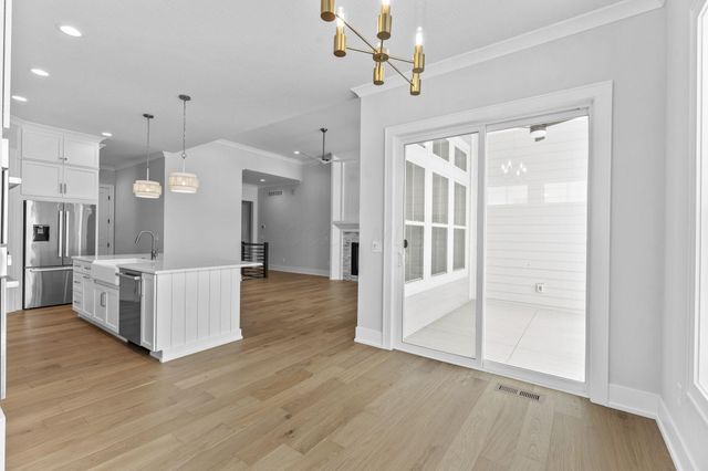 4041 Captains Circle, Lewis Center, OH 43035