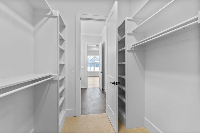 4041 Captains Circle, Lewis Center, OH 43035