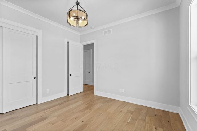 4041 Captains Circle, Lewis Center, OH 43035