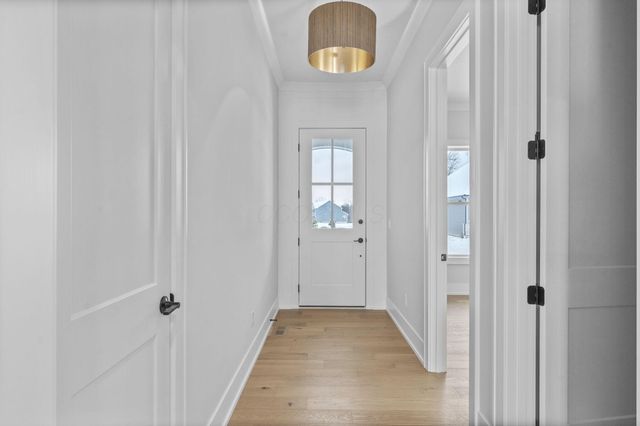 4041 Captains Circle, Lewis Center, OH 43035