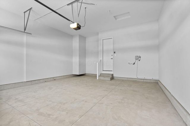 4041 Captains Circle, Lewis Center, OH 43035