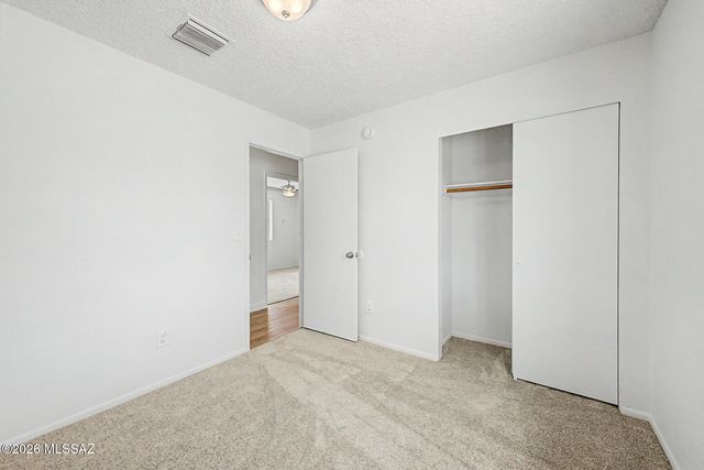 6650 S Draper Road, Tucson, AZ 85757