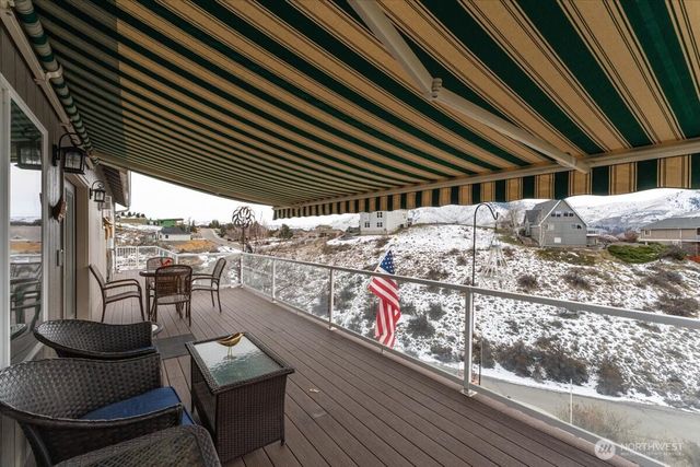 214 Stehekin Way, Chelan, WA 98816