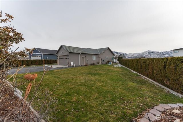 214 Stehekin Way, Chelan, WA 98816