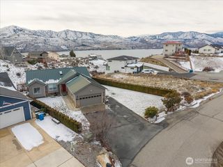 214 Stehekin Way, Chelan, WA 98816