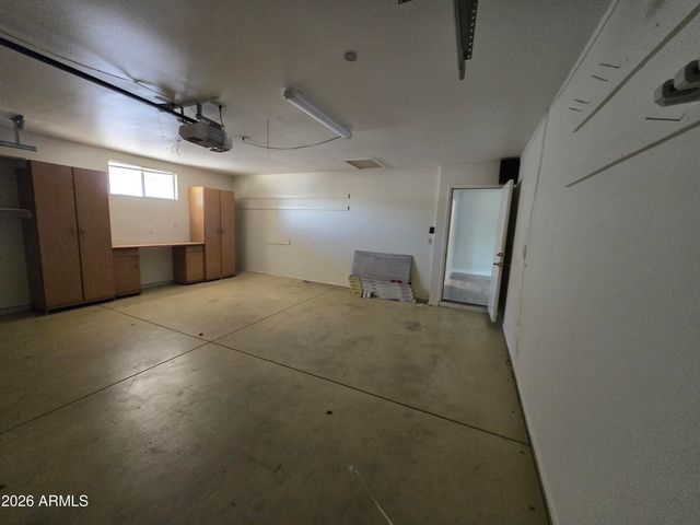 10049 W OAKMONT Drive, Sun City, AZ 85351