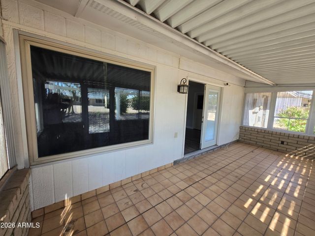 10049 W OAKMONT Drive, Sun City, AZ 85351