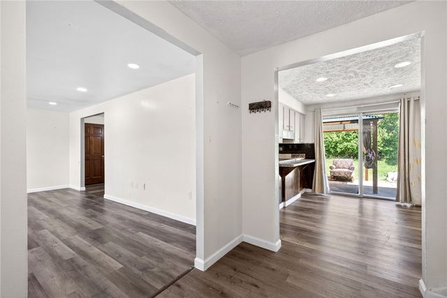 6608 Stranwood Drive, Englewood, OH 45322
