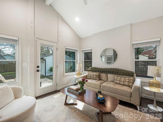 1042 Broadmoor Drive, Charlotte, NC 28209