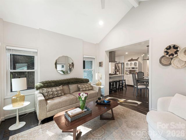 1042 Broadmoor Drive, Charlotte, NC 28209