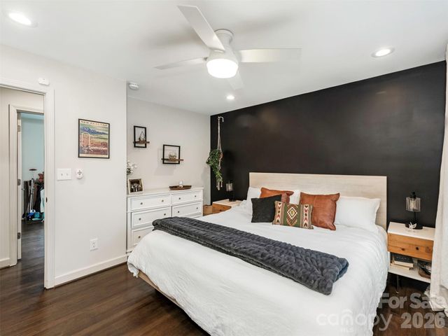 1042 Broadmoor Drive, Charlotte, NC 28209