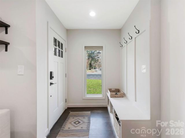 1042 Broadmoor Drive, Charlotte, NC 28209