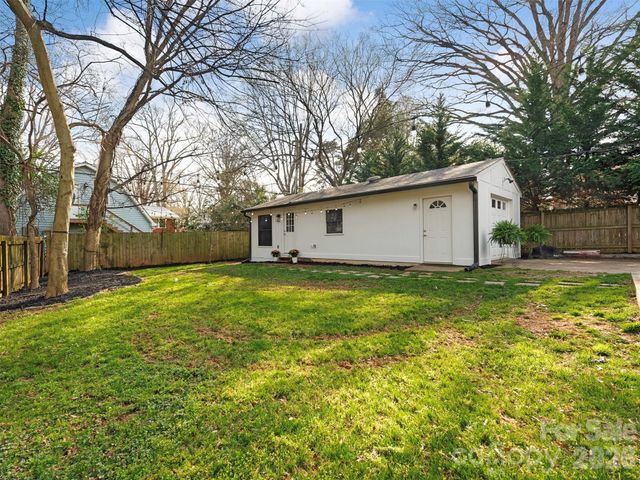 1042 Broadmoor Drive, Charlotte, NC 28209