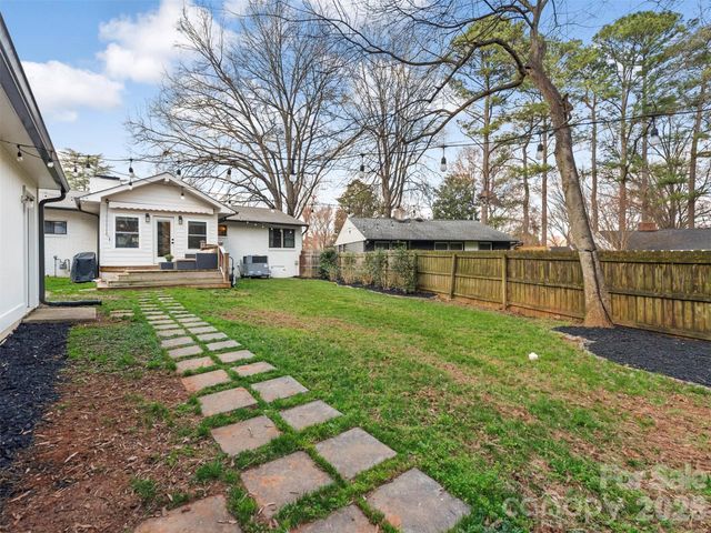 1042 Broadmoor Drive, Charlotte, NC 28209