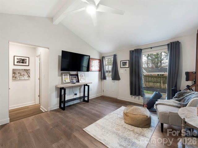 1042 Broadmoor Drive, Charlotte, NC 28209