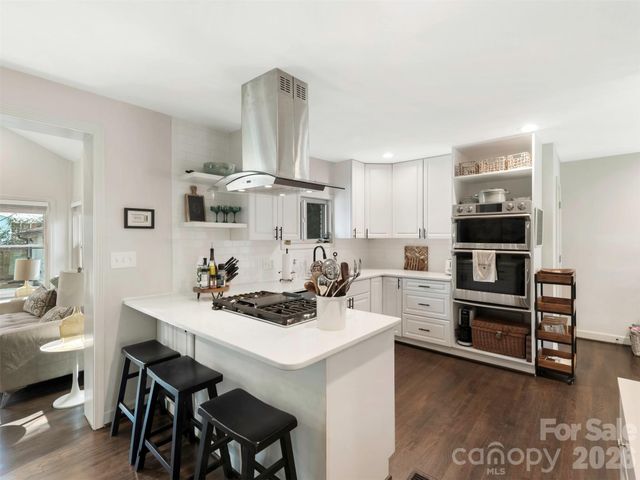 1042 Broadmoor Drive, Charlotte, NC 28209