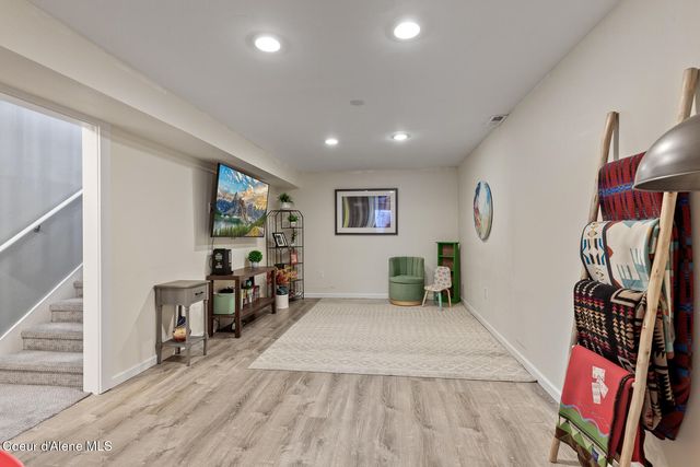 3204 N 8TH ST, Coeur D'alene, ID 83815