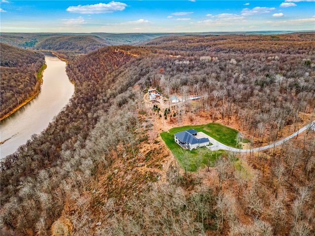 365 S Penn Road, Sandycreek Twp, PA 16323