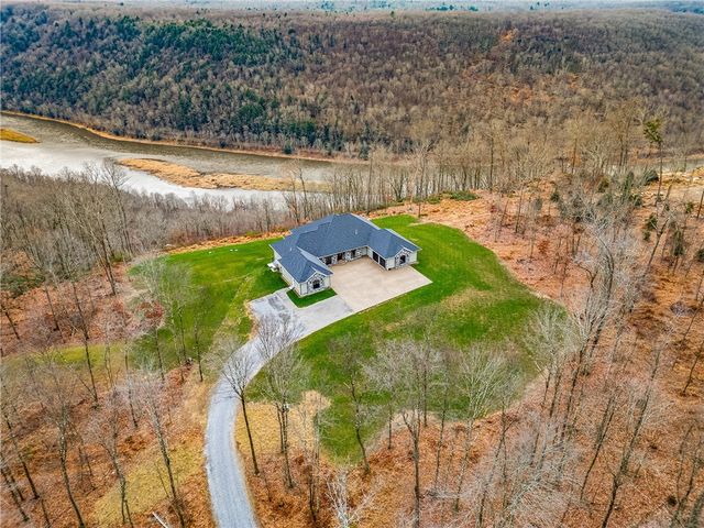 365 S Penn Road, Sandycreek Twp, PA 16323