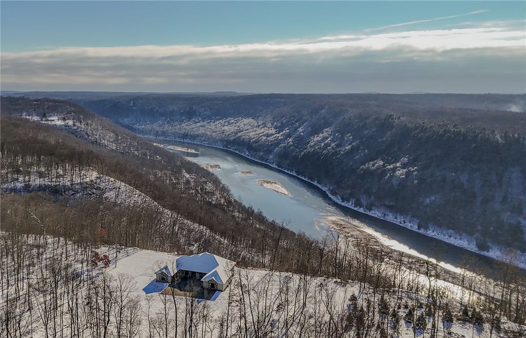 365 S Penn Road, Sandycreek Twp, PA 16323