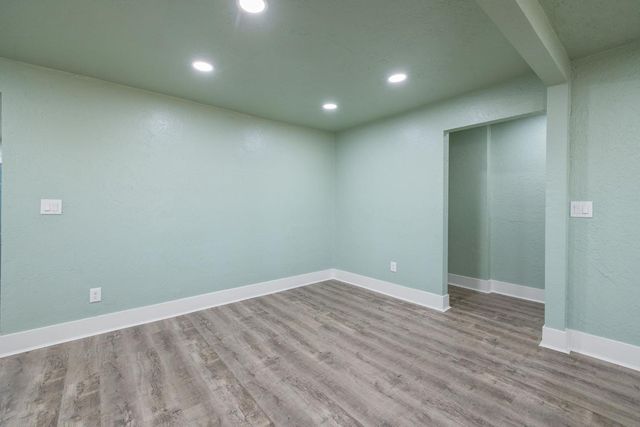 4722 E Florence Avenue, Fresno, CA 93725