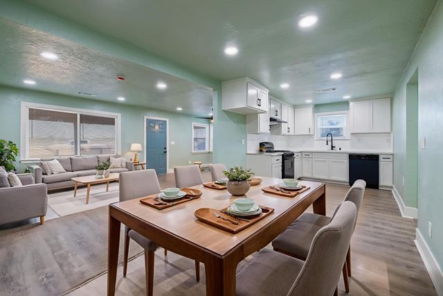 4722 E Florence Avenue, Fresno, CA 93725