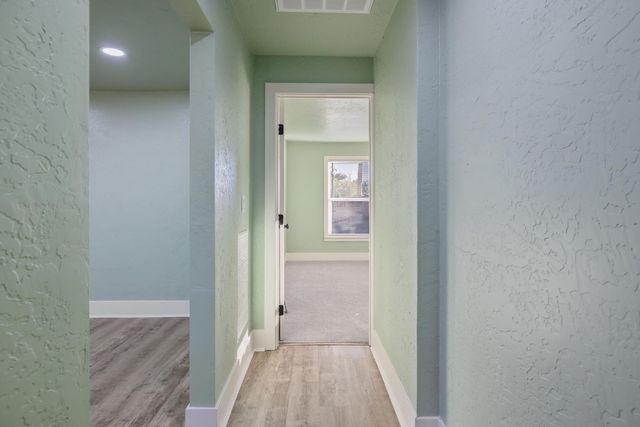 4722 E Florence Avenue, Fresno, CA 93725