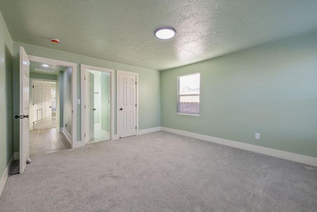 4722 E Florence Avenue, Fresno, CA 93725