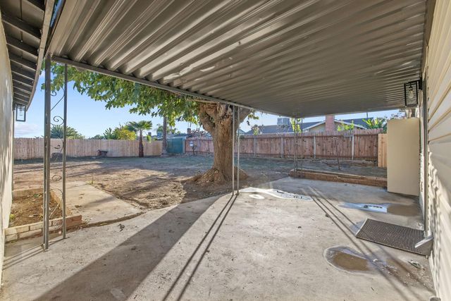 4722 E Florence Avenue, Fresno, CA 93725