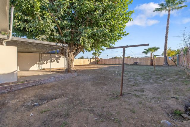 4722 E Florence Avenue, Fresno, CA 93725