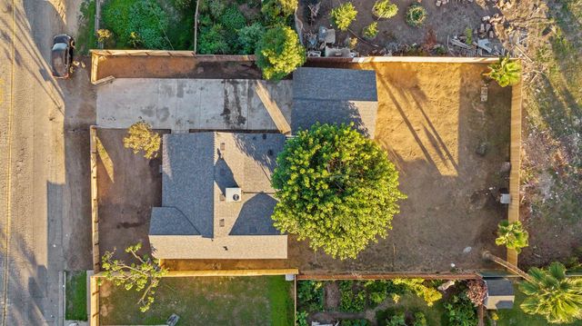 4722 E Florence Avenue, Fresno, CA 93725