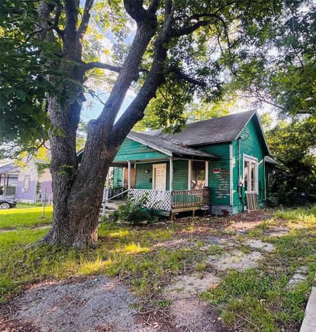 125 NE 11th Street, Paris, TX 75460