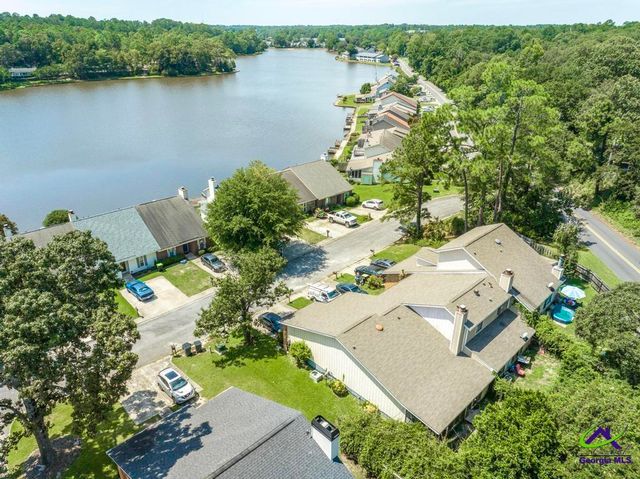 105 Leisure Lake Court, Warner Robins, GA 31088