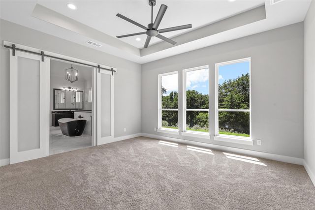 1064 Glenoaks Drive, Weatherford, TX 76088
