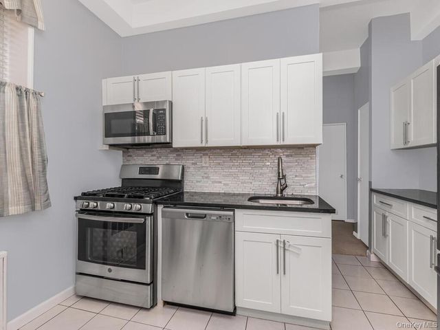 245 Rumsey Road 20, Yonkers, NY 10701