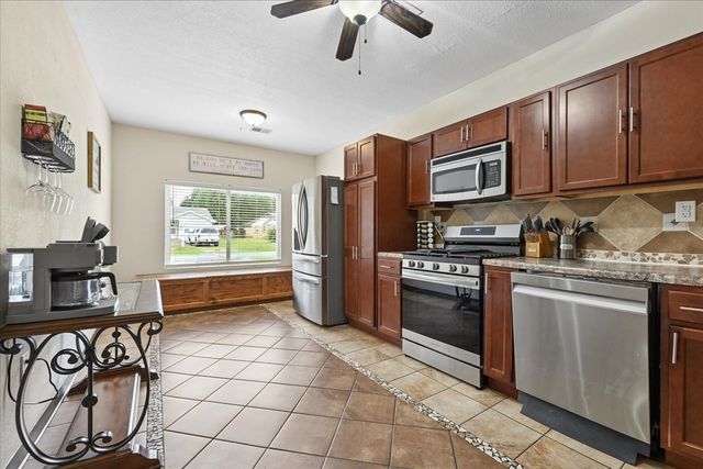 13 W 4th Street, Bixby, OK 74008