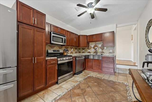 13 W 4th Street, Bixby, OK 74008