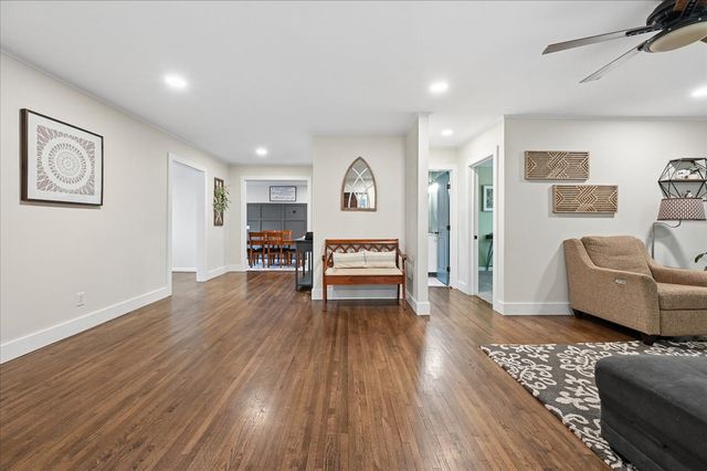 13 W 4th Street, Bixby, OK 74008