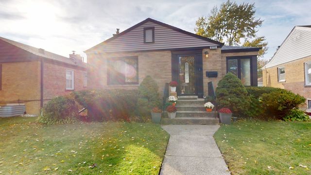8206 Keeler Avenue, Skokie, IL 60076