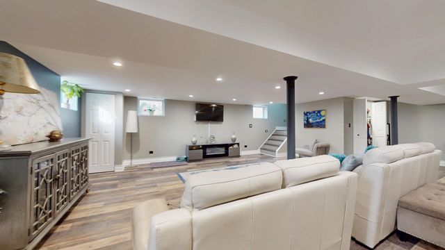 8206 Keeler Avenue, Skokie, IL 60076