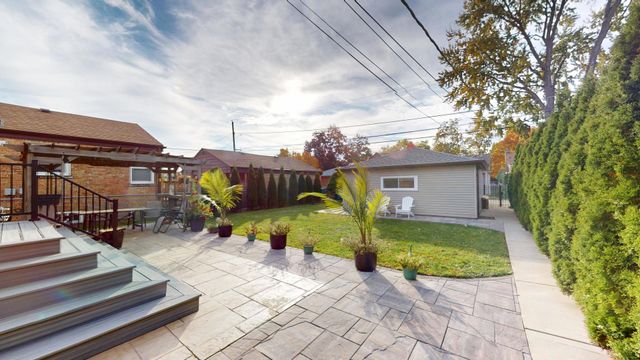 8206 Keeler Avenue, Skokie, IL 60076