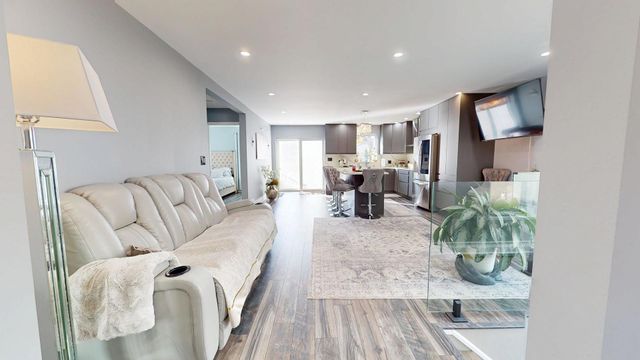 8206 Keeler Avenue, Skokie, IL 60076