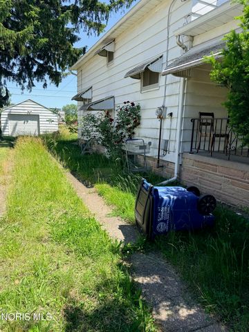 726 Waverly Avenue, Toledo, OH 43607