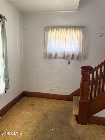 726 Waverly Avenue, Toledo, OH 43607