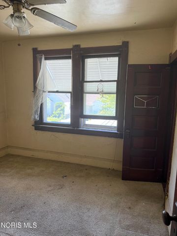 726 Waverly Avenue, Toledo, OH 43607